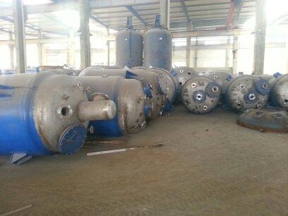 湖北搪瓷設(shè)備廠圖片