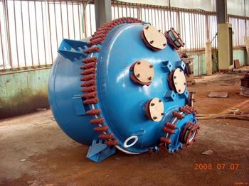 搪瓷設(shè)備/搪玻璃反應(yīng)釜圖片