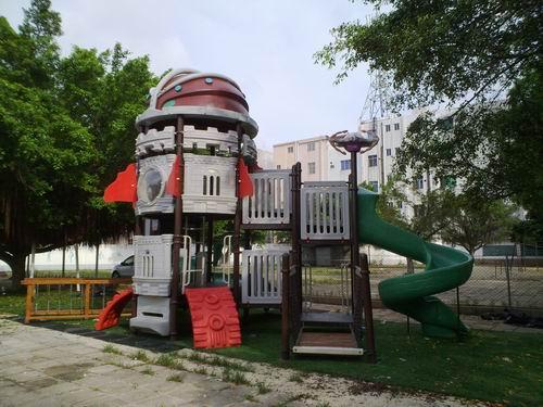 供應(yīng)廣州小區(qū)兒童滑梯幼兒園滑梯組合滑梯廠家