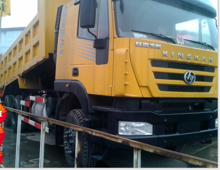 重慶紅巖新金剛310馬力現(xiàn)車特價(jià)圖片