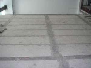 供應(yīng)鋼結(jié)構(gòu)隔層板施工