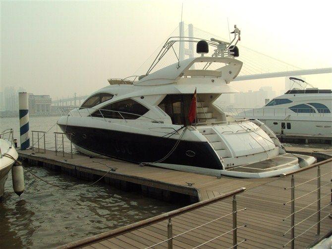 供應新款游艇租賃新款游艇包月游艇出租租飛機租直升機出租直升機租賃直升