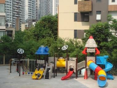 供應深圳公園大型游樂設施EPDM地墊