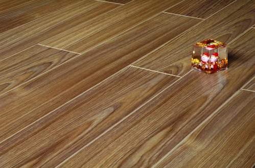 供應(yīng)漢西強(qiáng)化復(fù)合地板專賣，漢西強(qiáng)化復(fù)合地板專賣價(jià)格