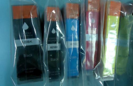 供應(yīng)PGI-820BK帶芯片墨盒CLI-821墨盒