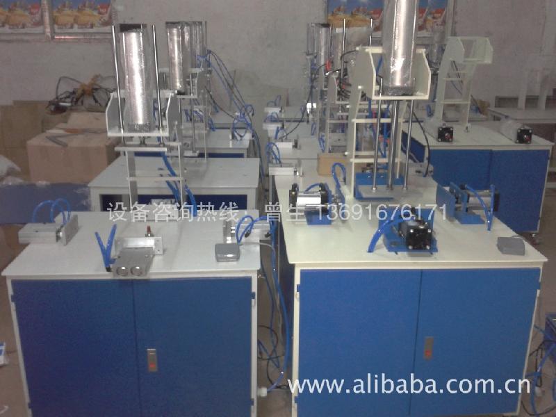 天地盒壓泡機(jī)圖片