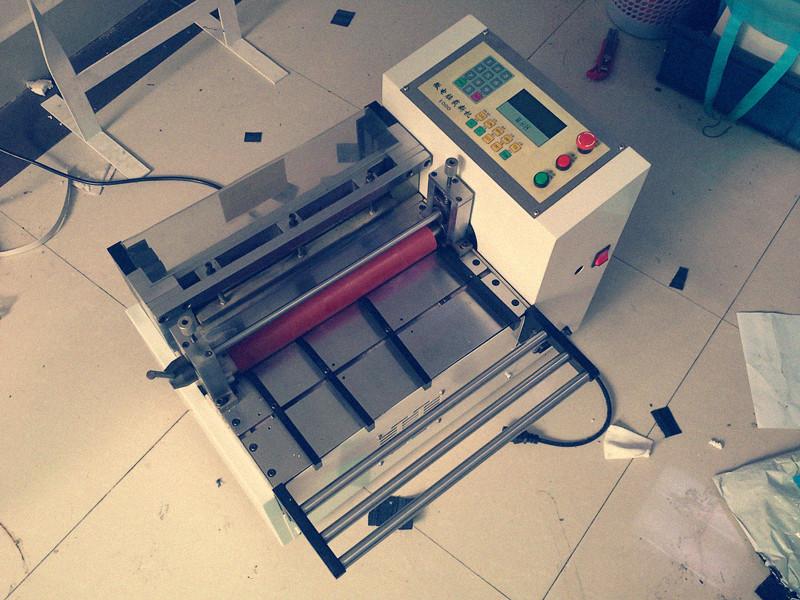 供應(yīng)微電腦裁斷機(jī)切套管機(jī)套管裁切機(jī)