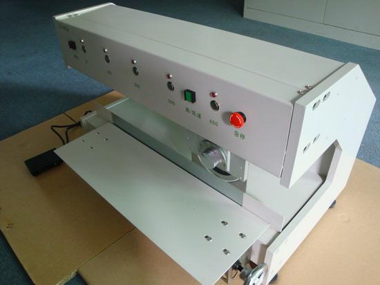 供應(yīng)廠家現(xiàn)貨PCB分板機走刀式分板機熱烈回饋