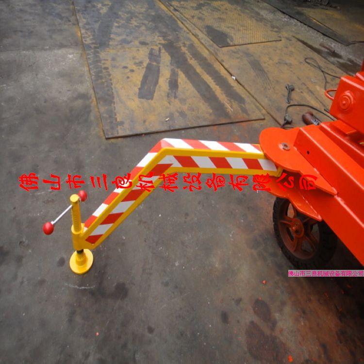 供應(yīng)剪叉平臺維修剪叉廠家報價是多少，三良機械專業(yè)維修