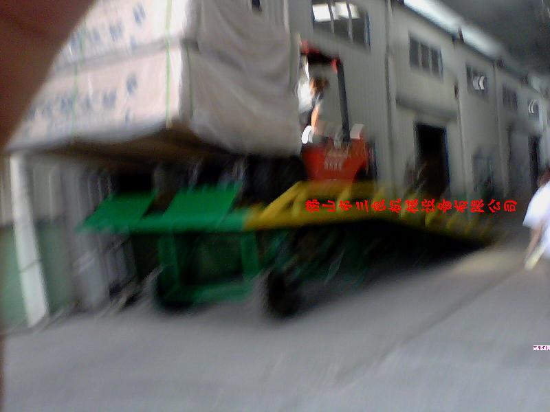 供應(yīng)叉車爬坡裝卸移動(dòng)式登車橋價(jià)格