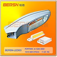 太陽(yáng)能LED路燈圖片