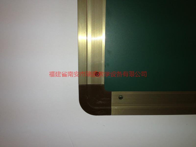 供應(yīng)泉州黑板廠泉州推拉黑板廠