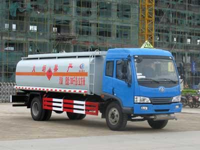 CLW5164GYYC3型运油车