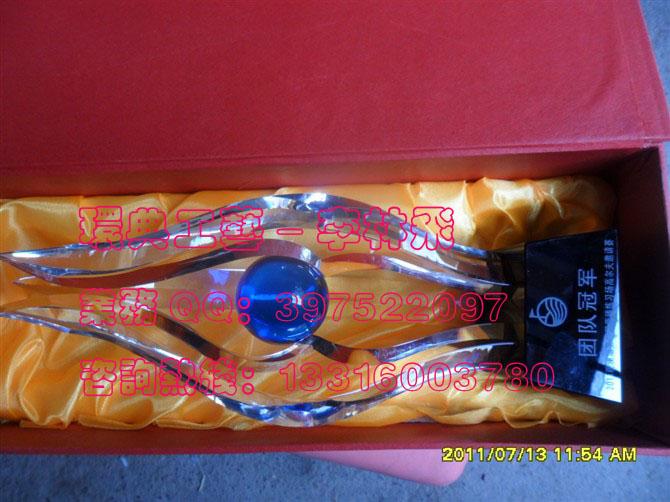 供應廣州水晶獎杯廠家，佛山水晶獎杯廠家，廣州水晶禮品廠家