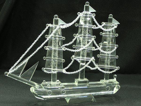 供應(yīng)廣州水晶帆船，一帆風(fēng)順禮品，廣州水晶禮品，水晶帆船紀(jì)念品