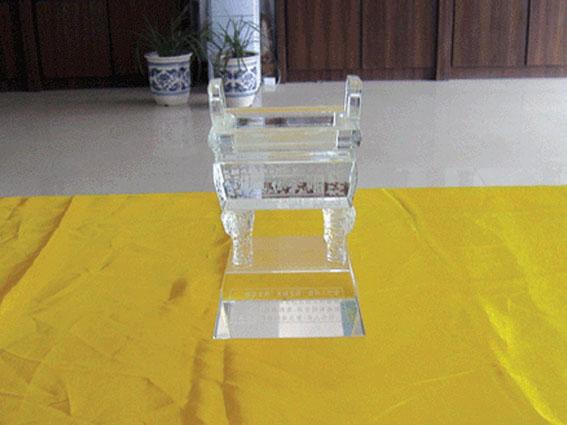 供應(yīng)廣州水晶鼎，誠信禮品，廣州水晶鼎制作，廣州水晶禮品，周年慶典禮品