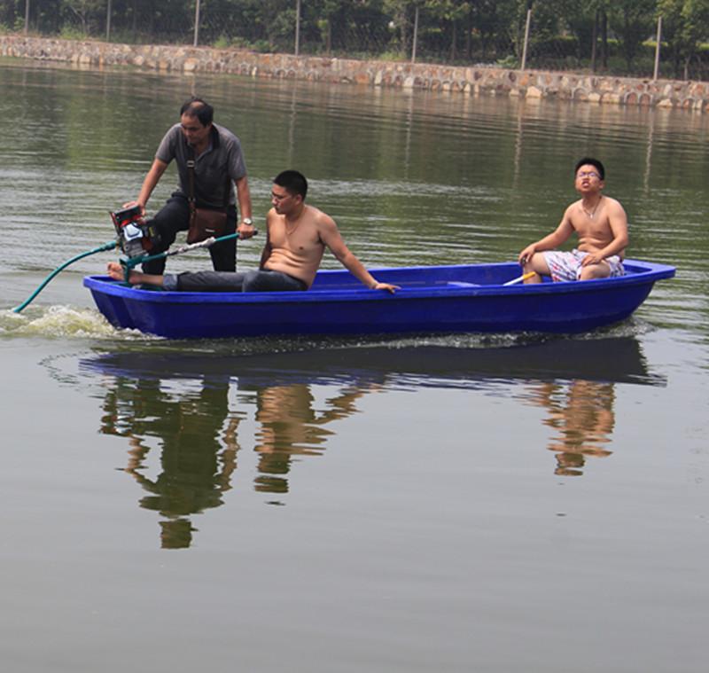 供應(yīng)優(yōu)質(zhì)滾塑漁船，養(yǎng)殖戶*漁船價格，塑料漁船廠家