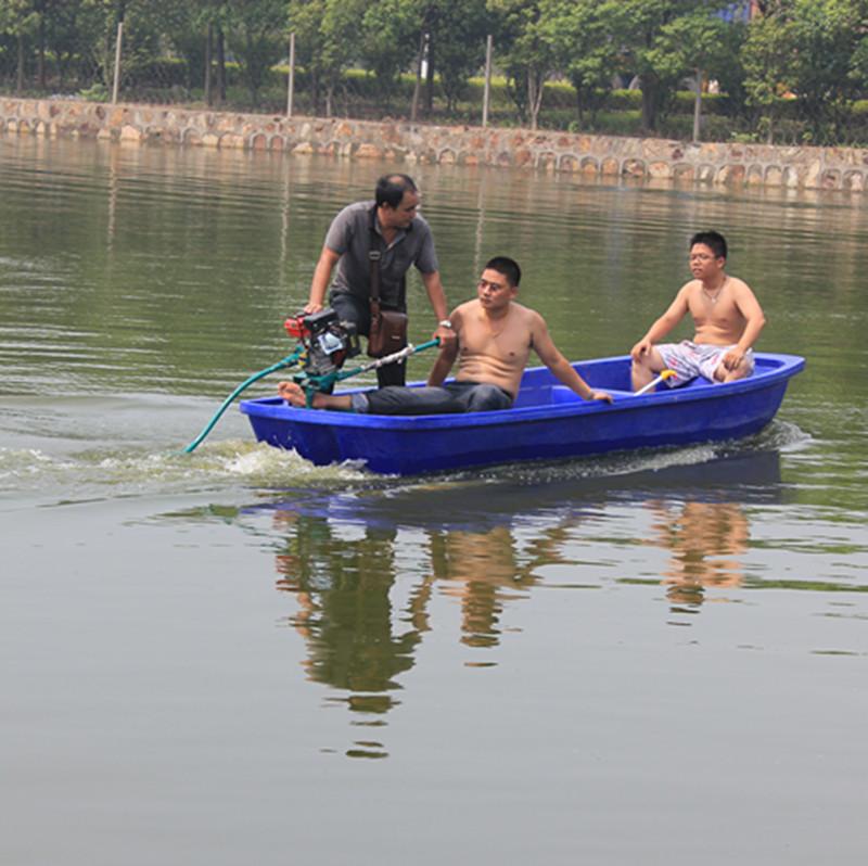 供應(yīng)優(yōu)質(zhì)滾塑漁船，養(yǎng)殖戶*漁船價格，塑料漁船廠家