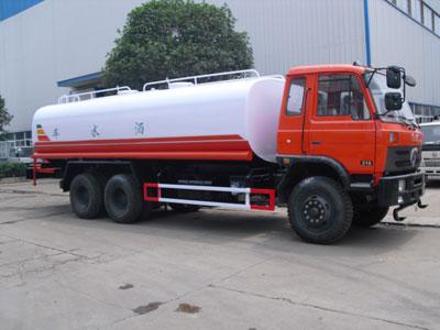 東風(fēng)后雙橋灑水車20噸灑水車圖片