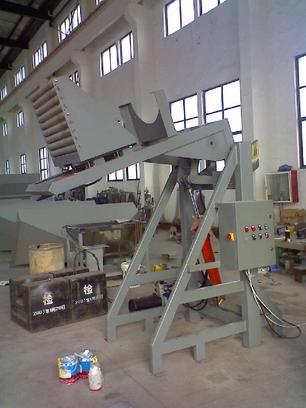 液壓倒桶機圖片