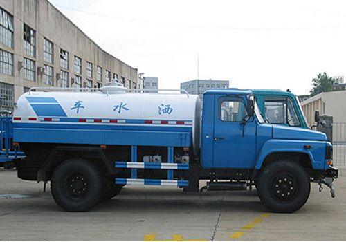東風140尖頭灑水車6-8噸圖片
