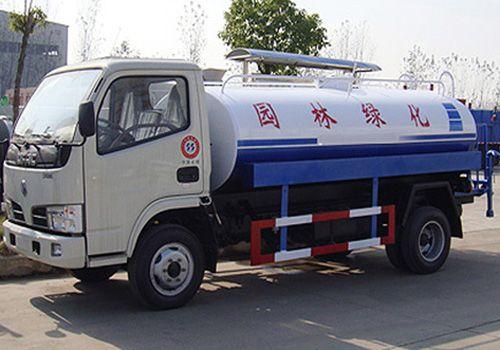 東風(fēng)金霸灑水車3-5噸圖片