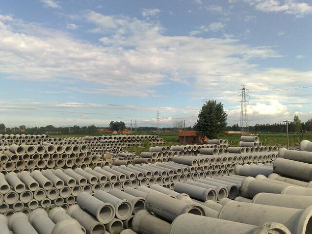 青島即墨紅鵬水泥管圖片