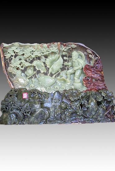 玉石王国藏品得利图河磨玉规格70x30x50cm