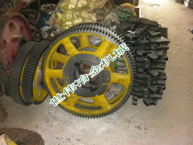 供應(yīng)Q11-6.3*2000剪板機(jī)的剪板機(jī)齒輪