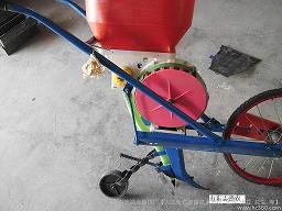供應可種肥同播新型播種機【花生單粒型