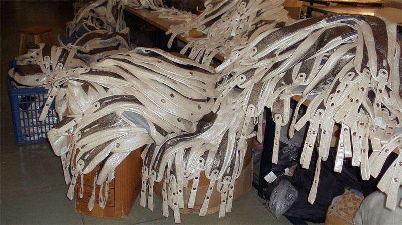 深圳按摩器皮套按摩披肩皮套腰帶皮套皮革皮套 廠家按摩披肩帶