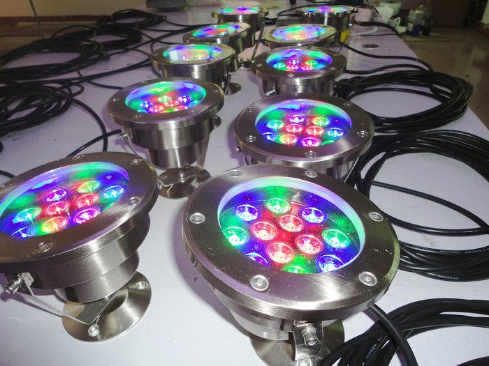 供應(yīng)LED12W外控RGB水下燈