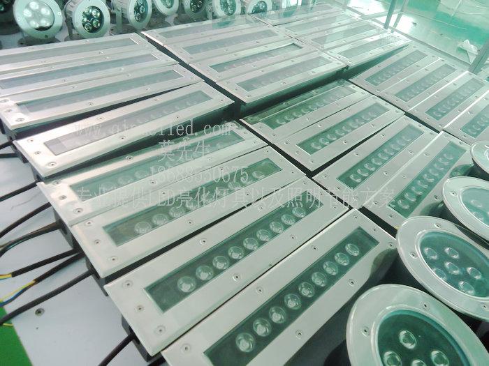 供應(yīng)一米長(zhǎng)18W線形地埋燈