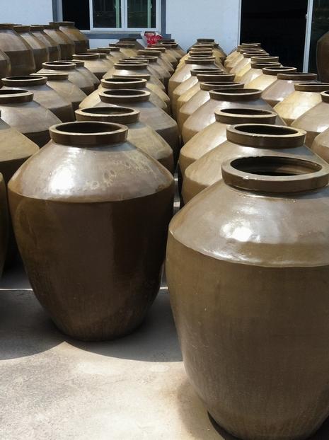 供應(yīng)350公斤陶瓷酒缸價(jià)格，陶瓷酒缸生產(chǎn)廠家，陶瓷酒缸批發(fā)