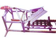 可變槽角犁式卸料器