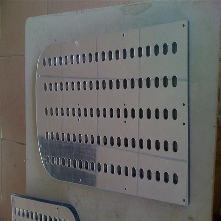 供應反光材料，反光鏡片，燈具配件