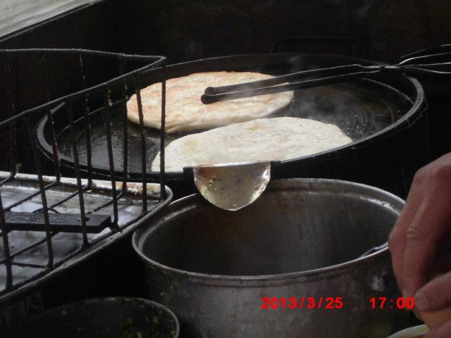 供應(yīng)培訓雞蛋灌餅 制作雞蛋灌餅方法鄭州小吃培訓學校