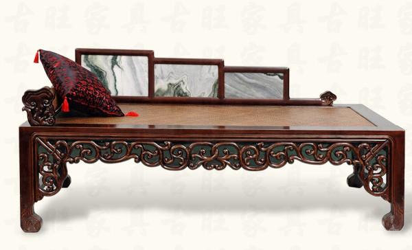 供應(yīng)老榆木羅漢床廠家直銷