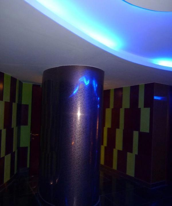 不銹鋼護(hù)墻板圖片/不銹鋼護(hù)墻板樣板圖 (2)