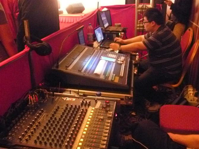 貼心值得信賴的舞臺(tái)燈光音響租賃圖片