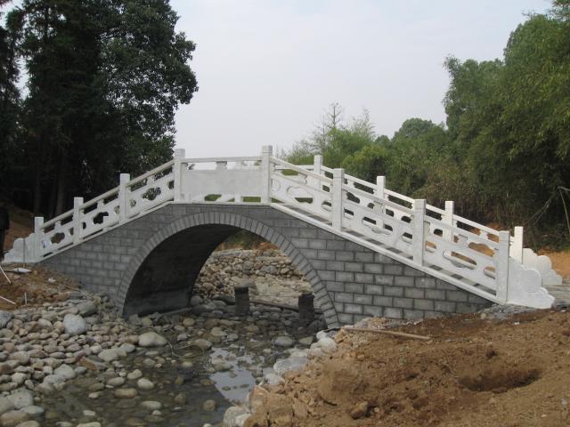 供應石雕欄桿石獅子武漢石雕廠