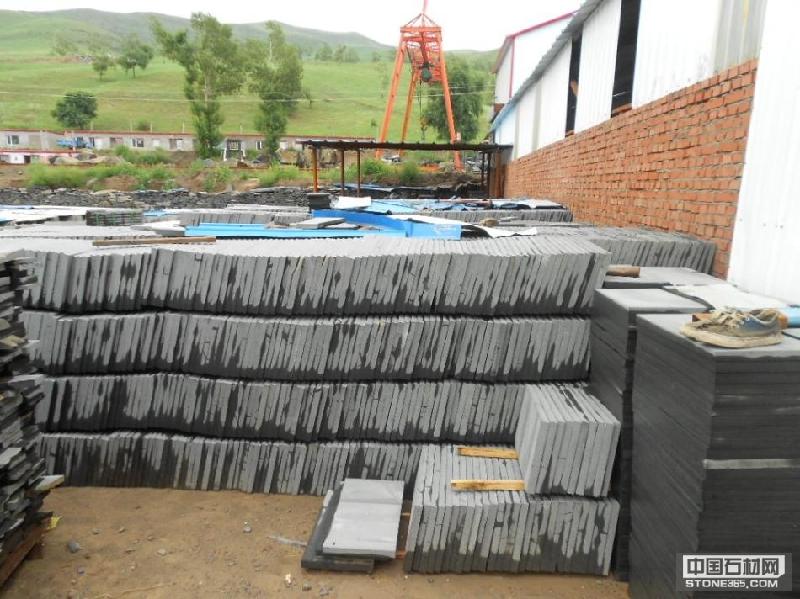 供應(yīng)安徽省蒙古黑石材火燒面