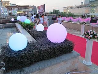 供應(yīng)全彩水晶月亮球慶典LED啟動球