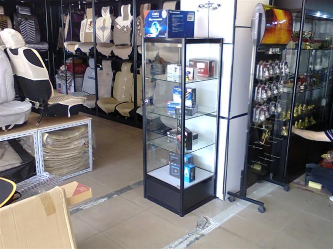 供應(yīng)徐州各種展示柜貨架定做汽車用品