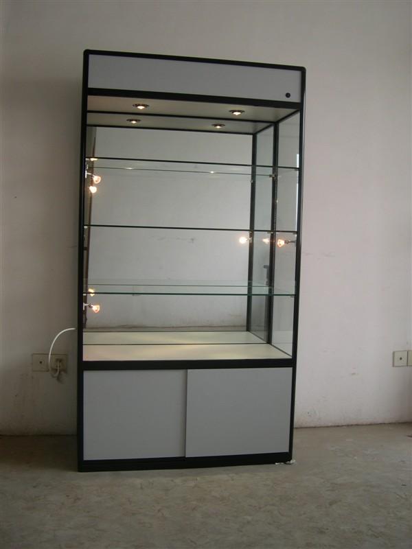 供應(yīng)常州博美貨架汽車槽板用品展示柜