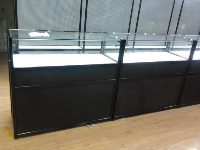 常州市展示柜貨架倉儲貨架批發(fā)商圖片