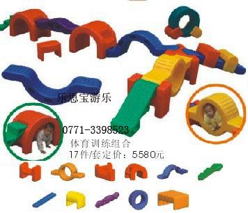 廣西南寧幼兒園平衡木塑料獨木橋圖片