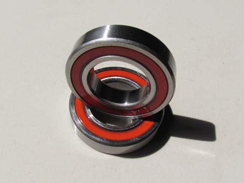 R22-2RS深溝球軸承圖片