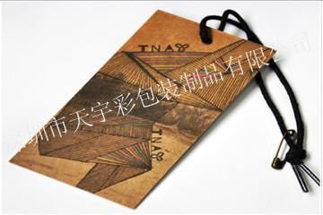 供應(yīng)深圳天宇彩服裝吊牌廠家直銷