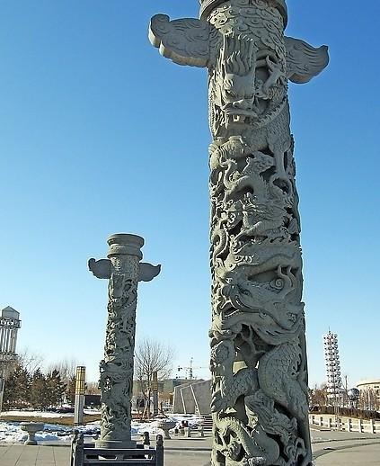 供應(yīng)石雕龍柱石雕龍柱價格行情